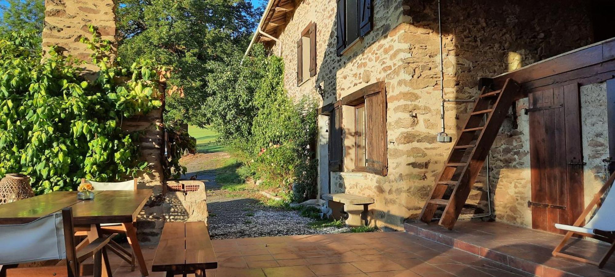 Maison De Charme En Livradois Villa Mayres  Exterior photo